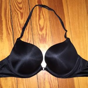 Victoria’s Secret 34C Bombshell halter bra